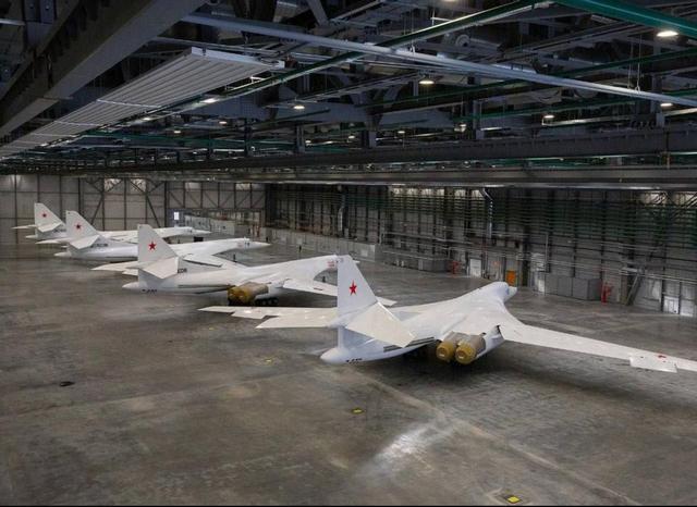 印度一旦拿到图160中国如何应对？冰球突破豪华版是击毁、击落还是干扰(图5)